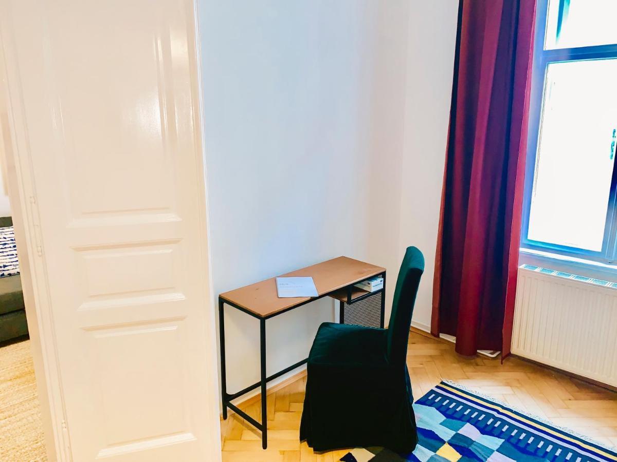 Contemporary City Apartment - By Nahuen Suites Graz Dış mekan fotoğraf